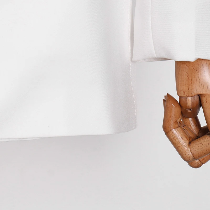TWOTWINSTYLE Balta Kratinys Elegantiškas Švarkas Moterims Įpjovomis ilgomis Rankovėmis Vieną Mygtuką Tunika Sportiniai švarkai (bleizeriai) Moterų Aprangos Stiliaus 2021