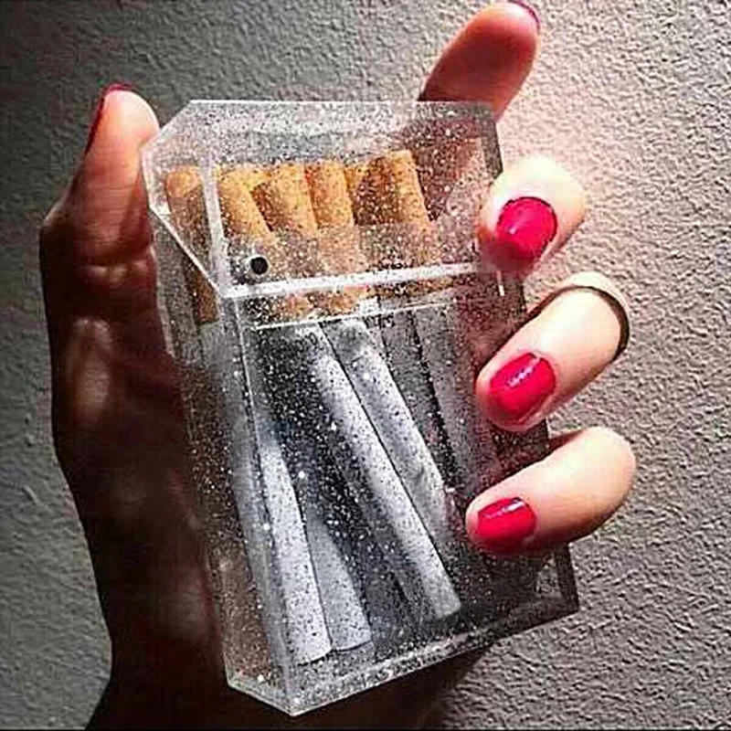 Cigarečių kišenėje Lauke blizgučiai Skaidrus cigarečių organizatorius Rūkymas Plastikinės kortelės Langelį Nešiojamų cigarečių atveju, jei kortelės turėtojas