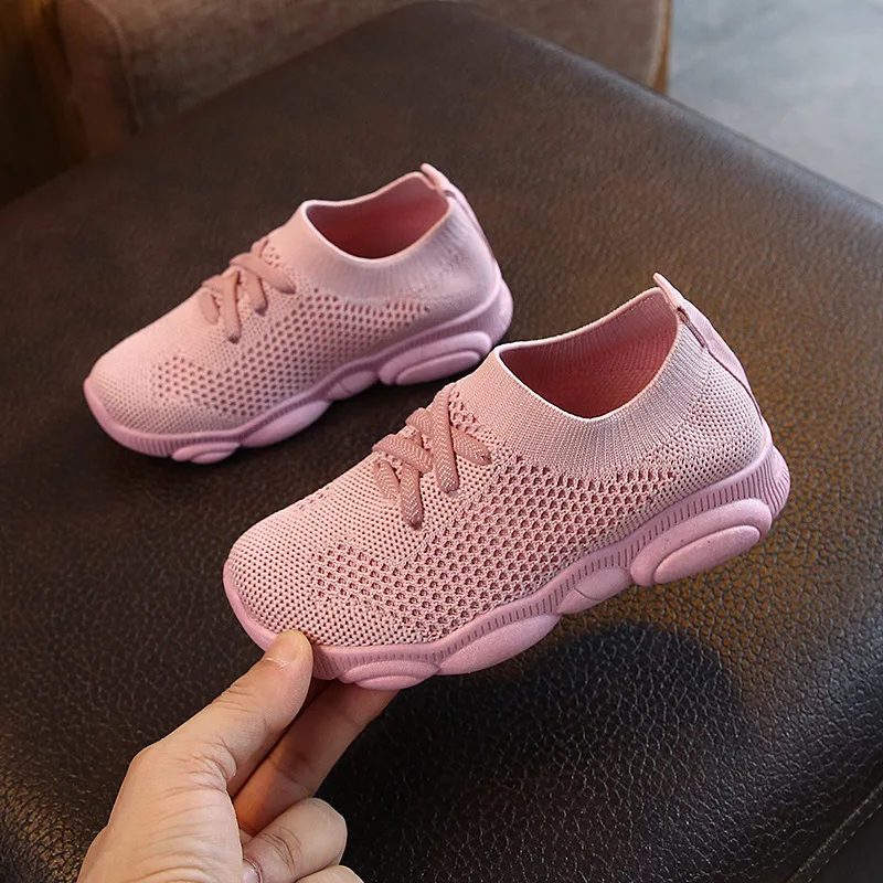 Elastinės kojinės batai mergaičių ir berniukų sportiniai bateliai 2021 lengvas vientisos spalvos kvėpuojantis megzti priežastinis batai vaikams sportbačiai