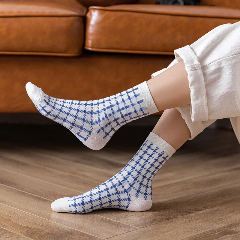 Moterų kojinės Geometrinis grotelės mielas animacinių filmų Naujas produktas, mėlyna medvilnės Gaivus ir kvėpuojantis Patogus kojinės